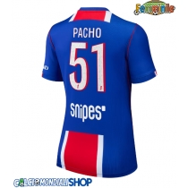 Maglie da calcio Paris Saint-Germain Willian Pacho #51 Prima Maglia Femminile 2026-27 Manica Corta
